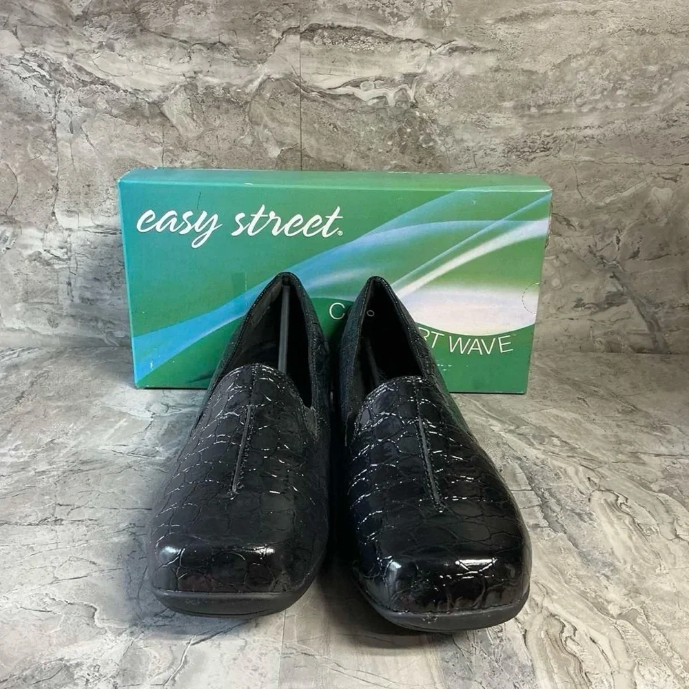 easy street details glossy